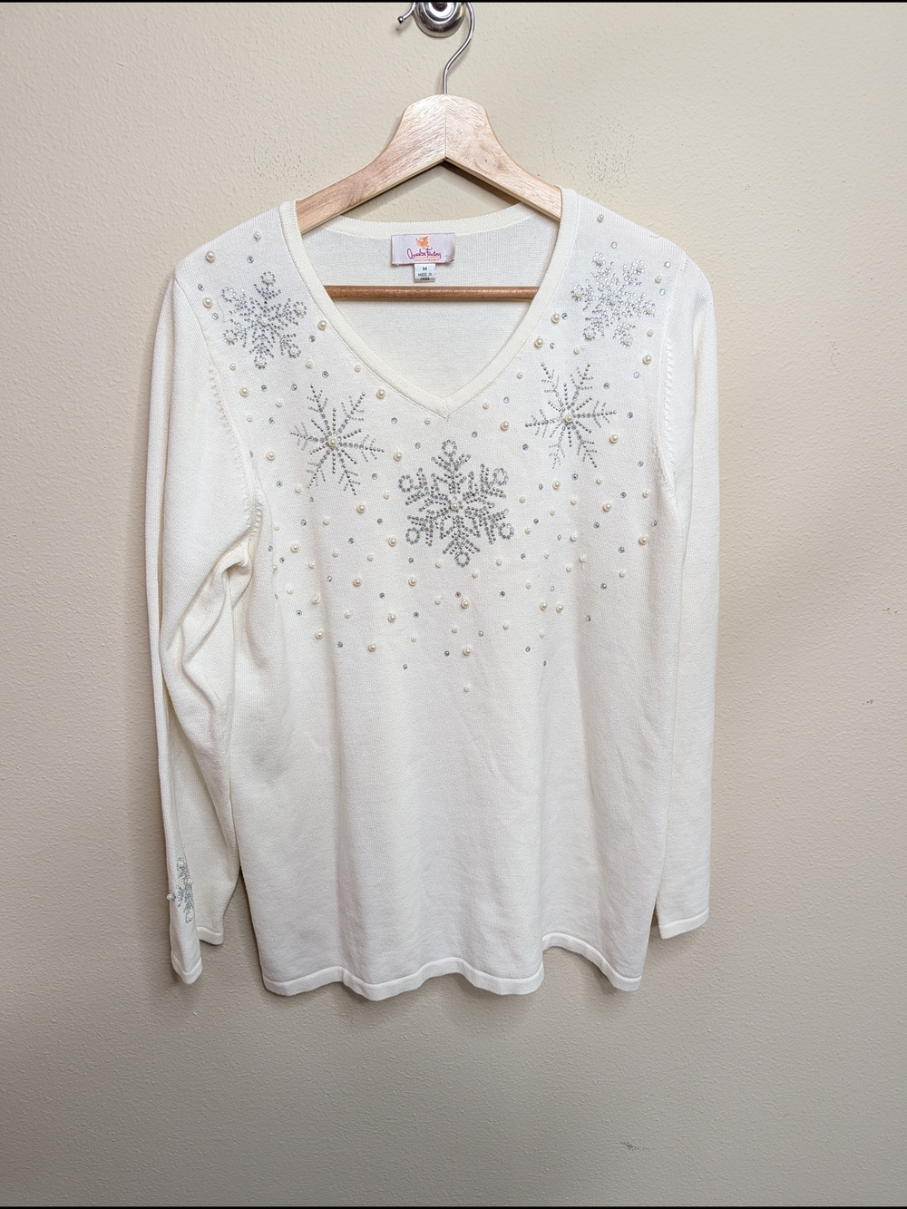 Quacker Factory Ivory‎ Snowflake Rhinestone Pearl Embellished Sweater Size M